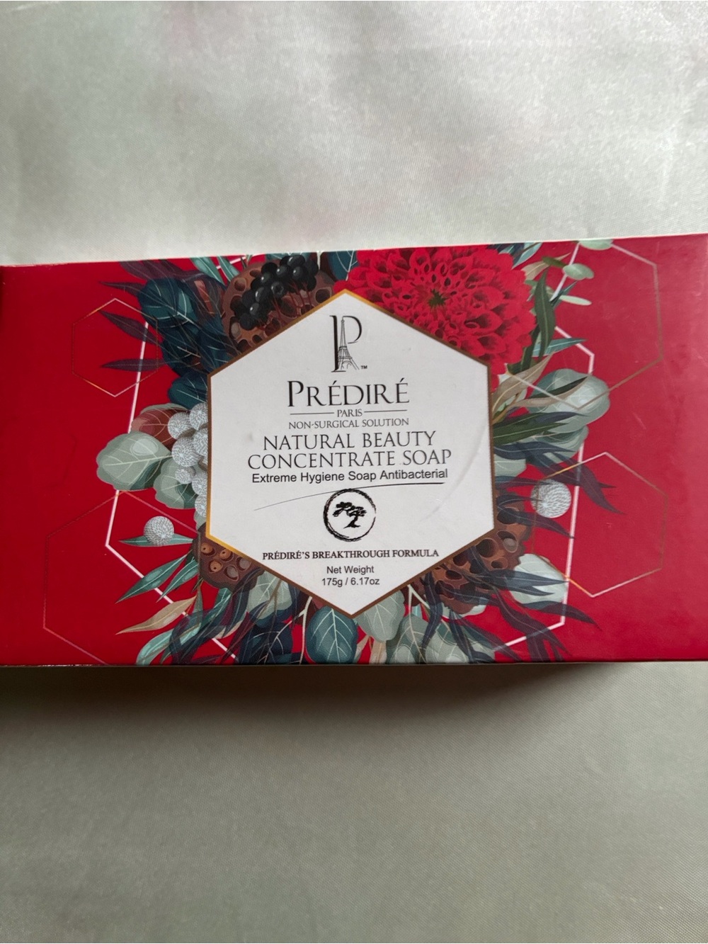 Prédiré Natural Beauty Concentrate Soap - Red Floral Box